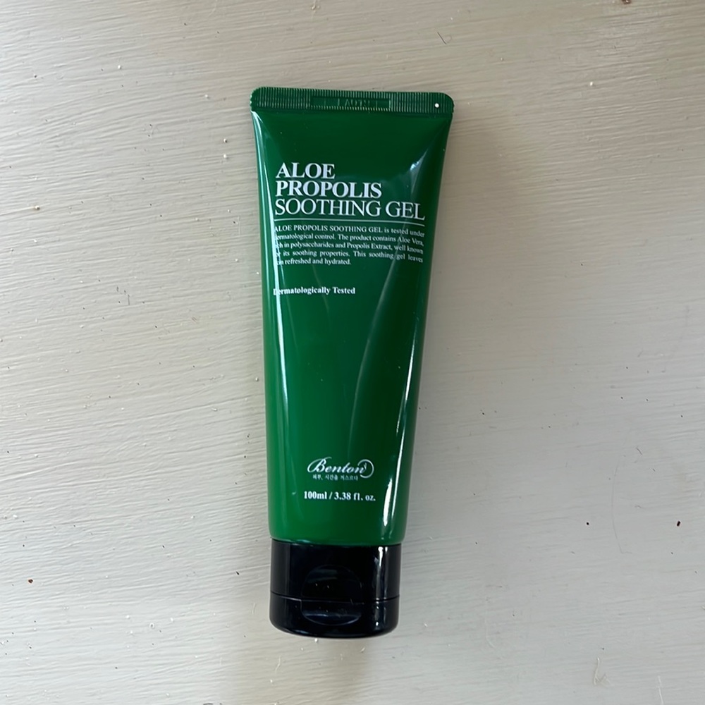 Benton Aloe soothing gel - new